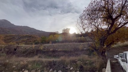 القصف التركي يجبر سكان 60 قرية كردية على النزوح إلى العمق العراقي