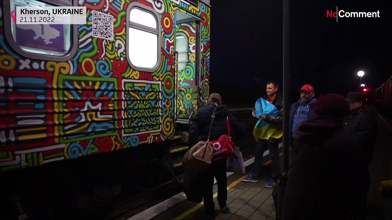 Kein Strom, keine Heizung: Menschen aus Cherson werden evakuiert