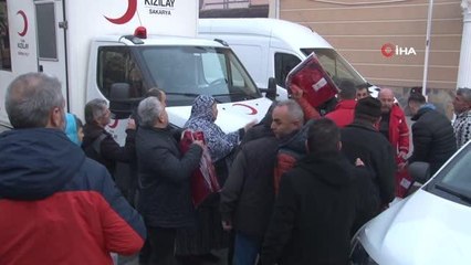 Depremi yaşayan vatandaş: "Kapıyı bulamadığım için camdan atlamak zorunda kaldım"