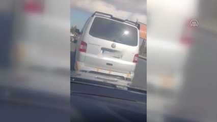 Trafiği tehlikeye düşüren sürücüye 2 bin 215 lira ceza