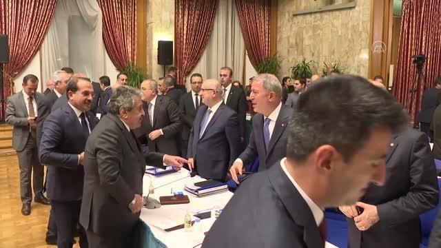 Milli Savunma Bakanı Akar: (Pençe-Kılıç Harekatı) Şu ana kadar 471 hedef ateş altına alındı, 254 terörist etkisiz hale getirildi