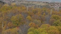 Isparta'da parklar ve mesire alanları sonbahar renklerine büründü