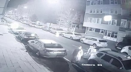 KAMERA GÖRÜNTÜSÜ VE ÇALDIKLARI EŞYALARLA YAKALANDILAR, 'ONLAR BİZ DEĞİLİZ' DEDİLER