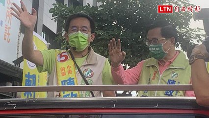 陳水扁首次陪兒子陳致中掃街拜票，父子攜手爭取選民支持🗳️