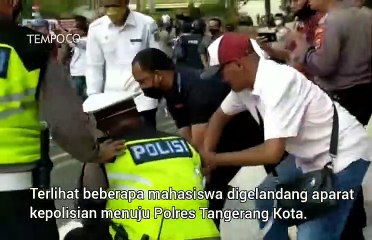 Polisi Bubarkan Demo Mahasiswa di Tangerang