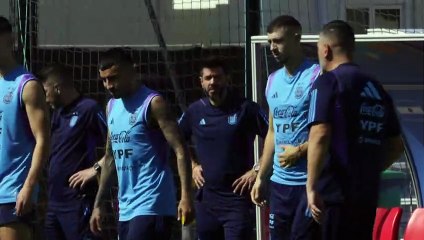 مونديال 2022: المنتخب الأرجنتيني ينمرن بعد هزيمته أمام نظيره السعودي 1-2