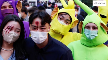 Kostum Unik Halloween di Berbagai Negara, dari Zombie Hingga Squid Game