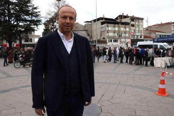 Avcılar Belediye Başkanı Turan Hançerli deprem bölgesinde
