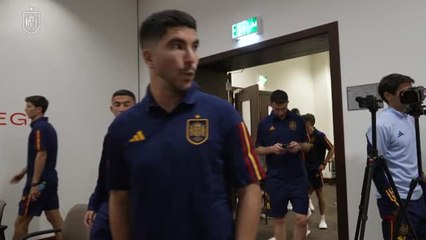 Sesión de video horas antes del debut de España en el Mundial