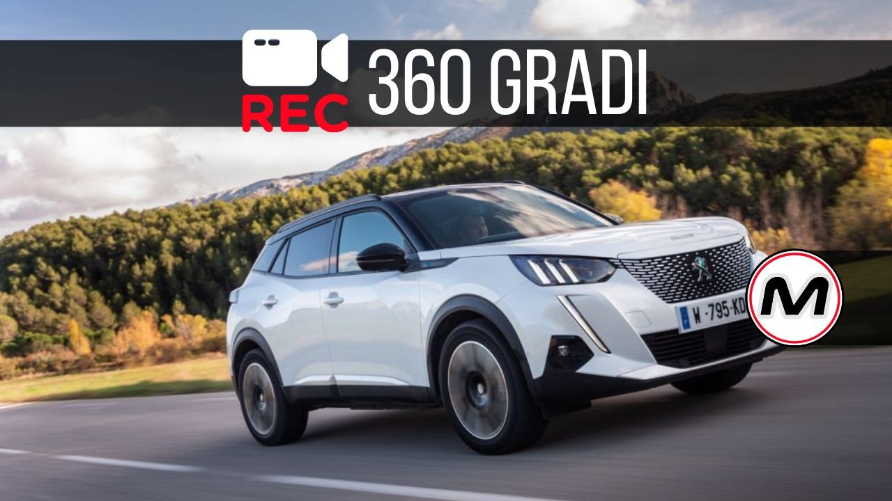 PEUGEOT E-2008 | Design, Interni e Guida del SUV elettrico del Leone