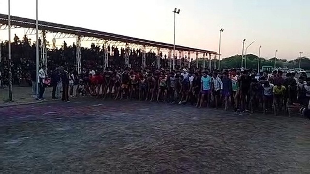अमर शहीद पीराराम थोरी की पुण्यतिथि पर ट्रायल सेना भर्ती में दौड़े युवा