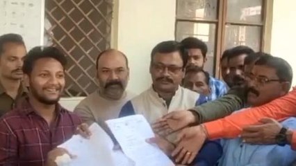 टीकमगढ़: कांगेस पार्टी ने तहसीलदार को सौंपा ज्ञापन,रखी ये बड़ी मांग