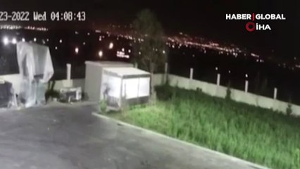 Deprem sırasında ışık patlaması görüldü: Sarsıntının ürküten etkisi kamerada