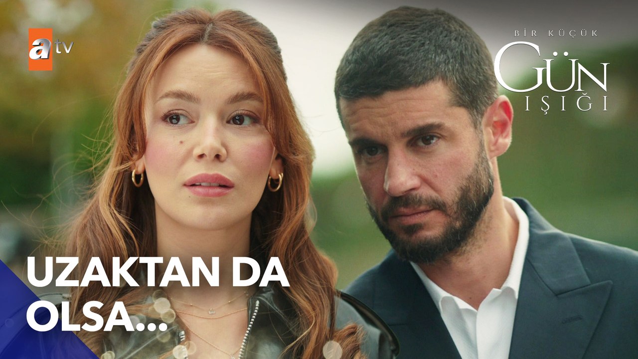 Fırat, uzaktan Elif'i izliyor... - Bir Küçük Gün Işığı 12. Bölüm