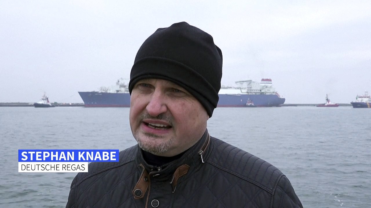 Premiere in Deutschland: Spezialschiff für Flüssiggas in Sassnitz angekommen