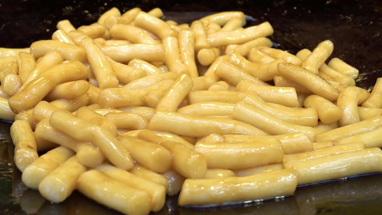 Oil Fried Rice Cake - Korean Street Food