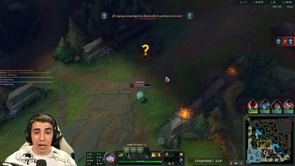 Exploração de Neeko que derruba torres ao se transformar nelas