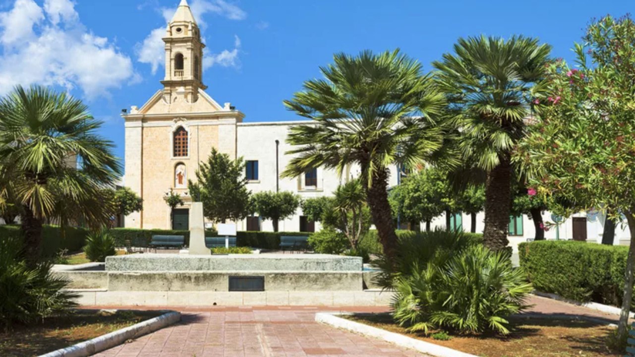 This Dreamy Italian Town Will Pay You $30,000 to Move There