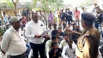 चोरी-लूट की वारदातों से ग्रामीण खफा, ​किया प्रदर्शन, एसपी को सुनाई पीड़ा