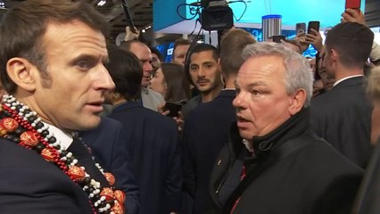 Macron interpellé au salon des maires: "Le prix de l’énergie, c’est chaud pour les collectivités !"