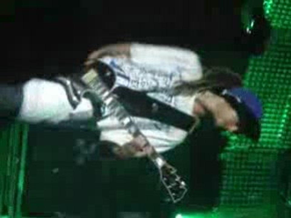 Tokio Hotel - Reden 13/03/08 [Bill se met devant Tom xD]