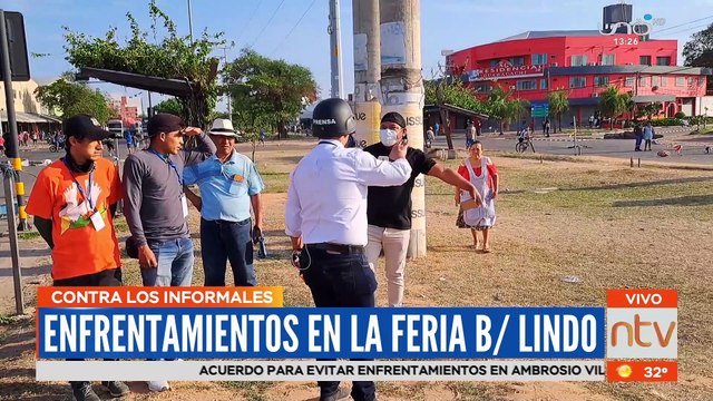 Bloqueadores desalojaron a comerciantes ambulantes en la Feria Barrio Lindo