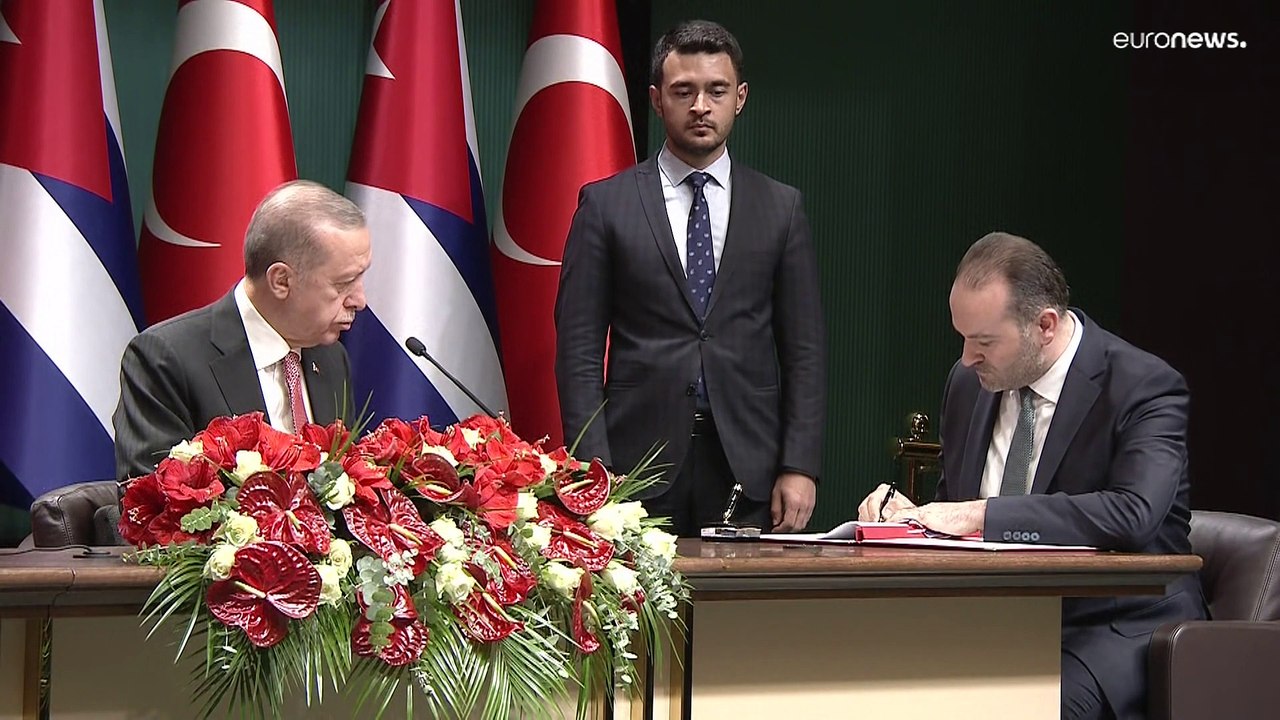 Cuba y Turquía estrechan relaciones con el encu...