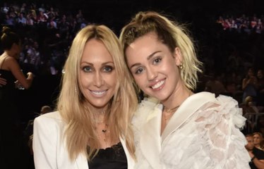 Miley Cyrus Twinned With Her Mom Tish in Matching Crop Tops