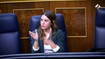 Irene Montero, emocionada al ser aplaudida por toda la izquierda tras recibir insultos machistas de VOX