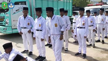 MTs Syaichona  Cholil Teluk Pandan Ambil Bagian Dalam Gerak Jalan Merdeka Belajar