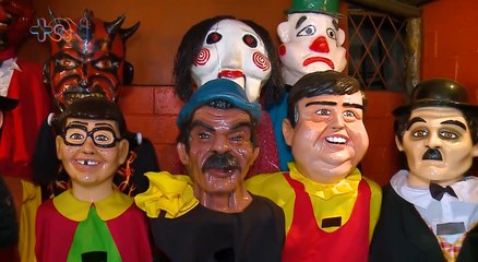 mqn-Las Mascaradas de San Antonio lo engatusaron, hoy rinde tributo a ellas-231122