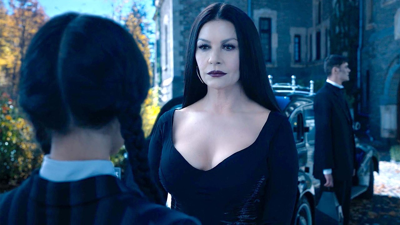 Morticia Says Goodbye in First Clip from Netflix's Series Wednesday ...
