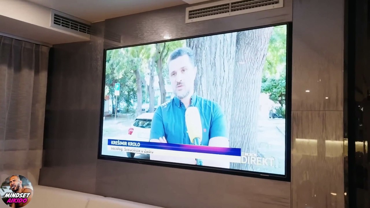 Andrew Tate Reacts to HIMSELF being on the NEWS - 1080