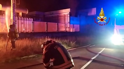 Umbria, in fiamme un trasformatore elettrico a Nera Montoro