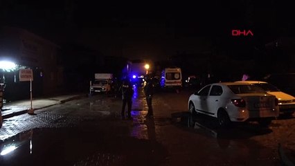 İzmir'de iki akraba yolda yürürken öldürüldü