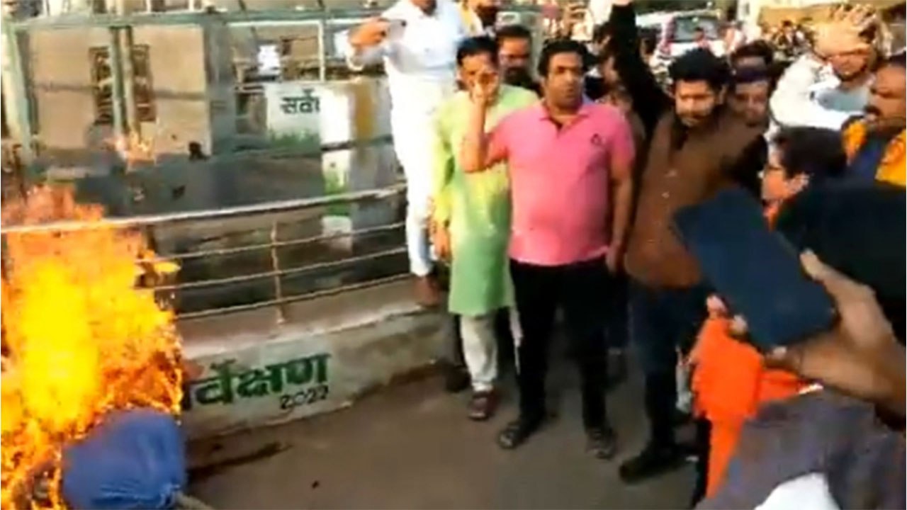 साध्वी प्रज्ञा सिंह ठाकुर ने CM अशोक गहलोत का फ...