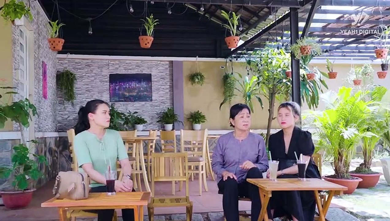 Đang yên đang lành anh shipper bị lấy hình ảnh đi quyên góp từ thiện