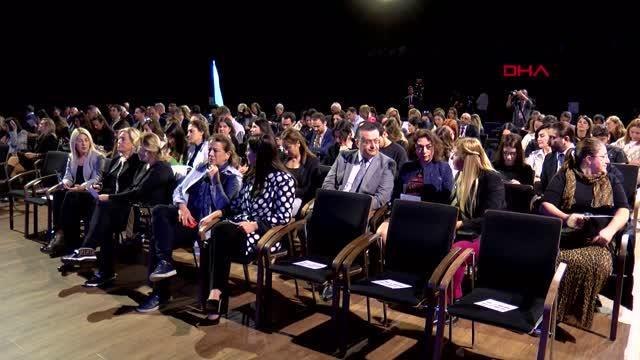 İSTANBUL-TÜKETIM TOPLUMUNUN TÜM BOYUTLARI FUTURE TALKS'TA ELE ALINDI