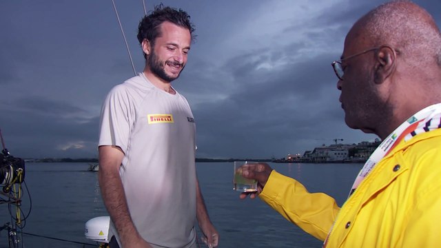 arrivee-ponton-et-itv-ambrogio-beccaria-allagrande-pirelli-version-francaise