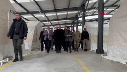 BAKAN SOYLU ÇADIR KENTLERİ ZİYARET ETTİ