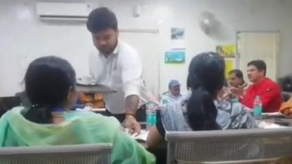 गुढ़:अस्पताल की बड़ी लापरवाही,ली जा रही एक्सपायरी दवा,सफाई के बाद भी पड़ा रहता है ब्लड