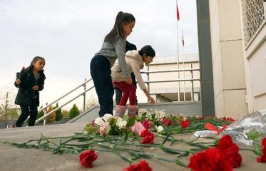 PKK'NIN ŞEHİT ETTİĞİ AYŞENUR ÖĞRETMEN UNUTULMADI