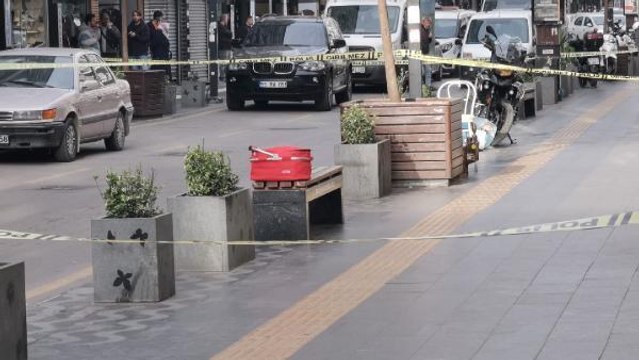 FÜNYE İLE PATLATILAN ÇANTADAN GIDA ÜRÜNLERİ ÇIKTI