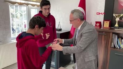 BATMAN-ENGELLERİ ÖĞRETMENLERİ VE ARKADAŞLARIYLA AŞTI