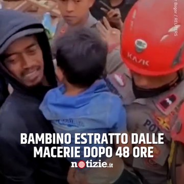 Terremoto in Indonesia, bambino estratto vivo dopo due giorni