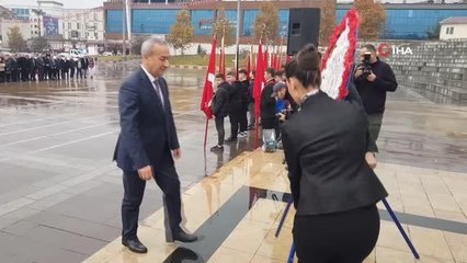 Karabük'te Öğretmenler Günü programı: Kimi emekli olmanın kimi de göreve başlamanın heyecanını yaşadı
