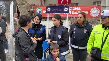 Kadına yönelik şiddete dikkat çekmek için stant açıldı