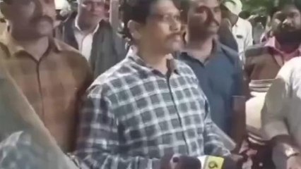 జహీరాబాద్: లంచం తీసుకుంటూ పట్టుబడ్డ ఇద్దరు అధికారులు