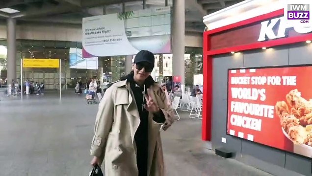Sonam Kapoor, Govinda With His Wife Spotted At Airport