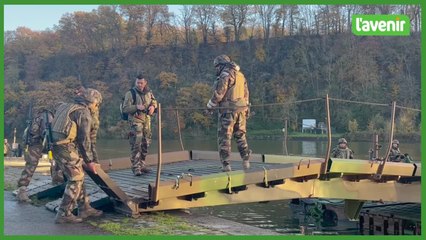 Exercices militaires sur la Meuse à Heer-Agimont